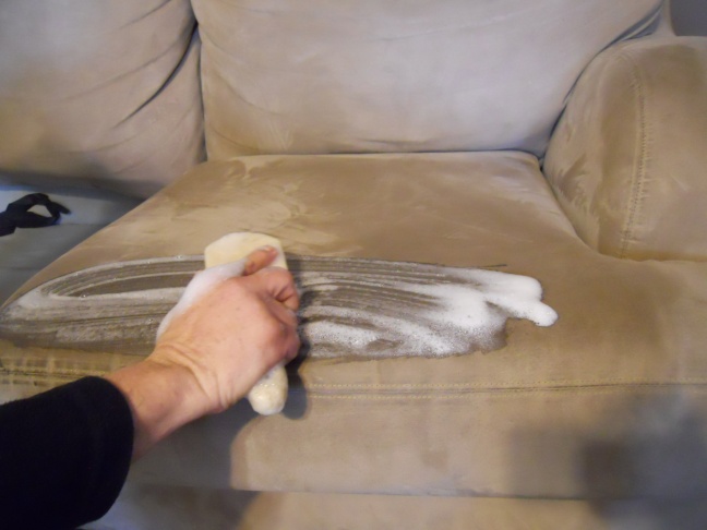 cuci sofa bekasi
